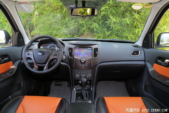 2015款 海马S7 1.8T 自动纵领型
