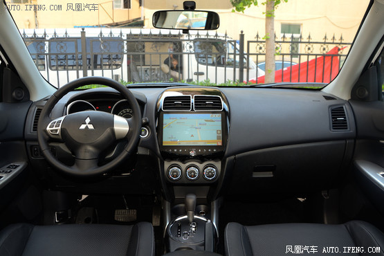 2016款 三菱ASX劲炫 2.0L CVT两驱领航版