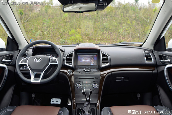  2017款 北汽幻速S6 1.5T CVT尊享型