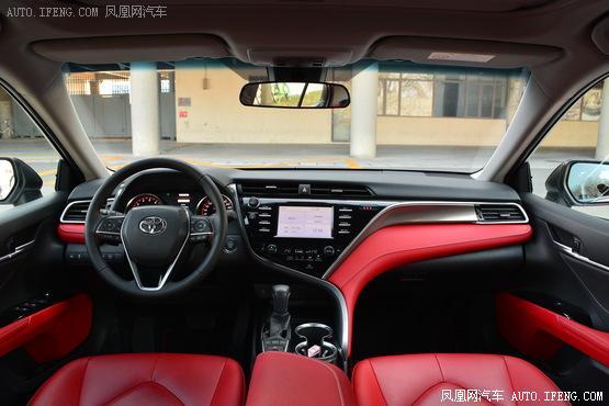 2018款 丰田凯美瑞 运动版 2.5L 自动锋尚版