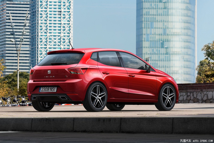 西雅特 - 伊比飒