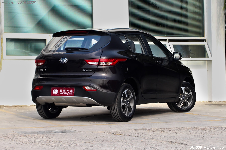 汽车图片 天津一汽 骏派d60 2015款 1.