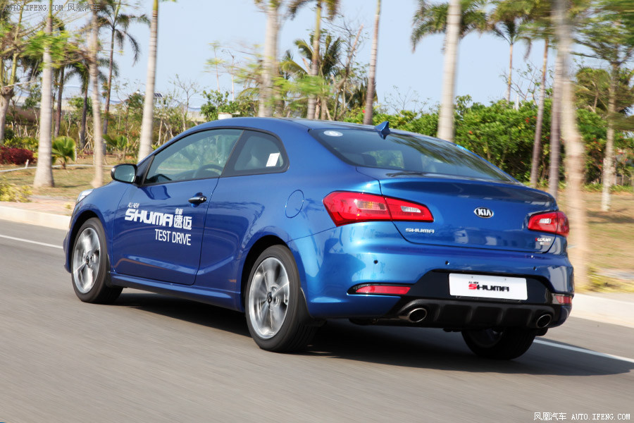 起亚(进口) - 速迈