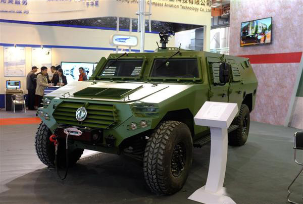 全面超越悍马:解放军2代猛士可抵御百米外穿甲弹